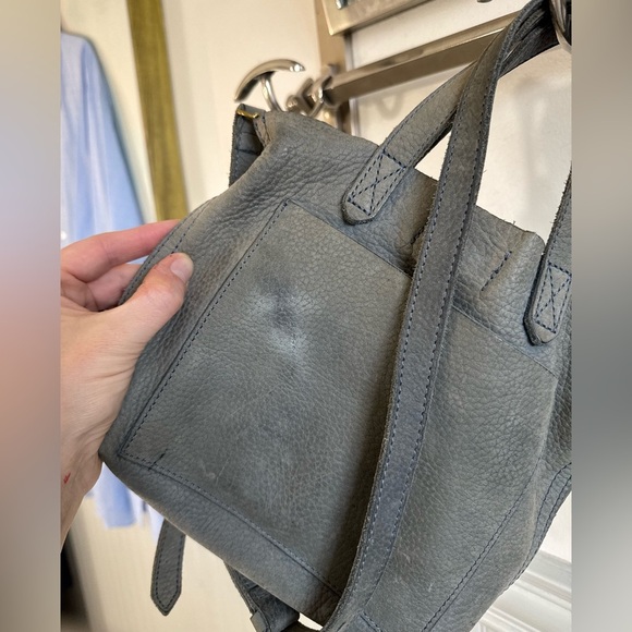 MADEWELL Small Transport Tote Crossbody Gray Leather O/S - Picture 4 of 9